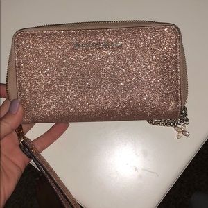 Beautiful Michael kors wristlet